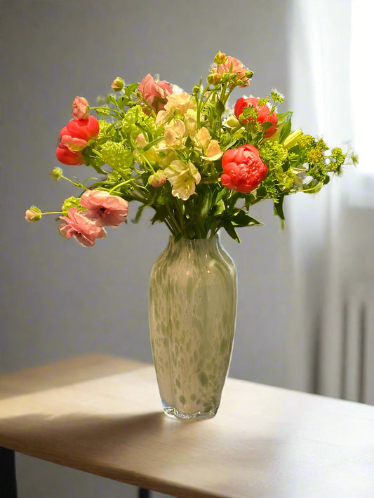 From boring to trendy - How to transform your home or office with flowers