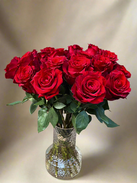 Så tar du hand om dina rosor: Tips från din florist