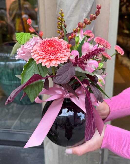 Petit Bouquet with Vase: Flower Party in Miniature